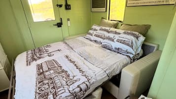 1 habitación, escritorio, wifi gratis y ropa de cama