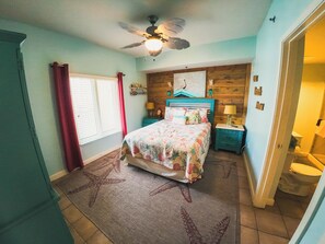 3 bedrooms, WiFi, bed sheets - Charming 3-bedroom condo in fabulous Panama City Beach (Panama City Beach)