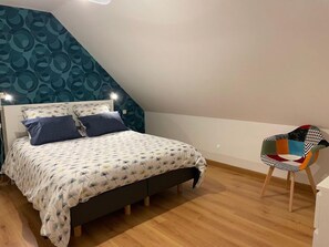 3 bedrooms, iron/ironing board, free WiFi
