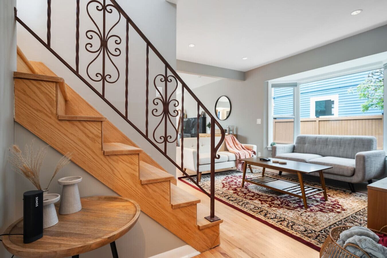 Smart TV, fireplace, stereo