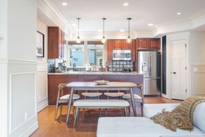 Dining - 3BR 2BA Tudor Townhouse on Queen Anne, Seattle- w View! (Seattle)