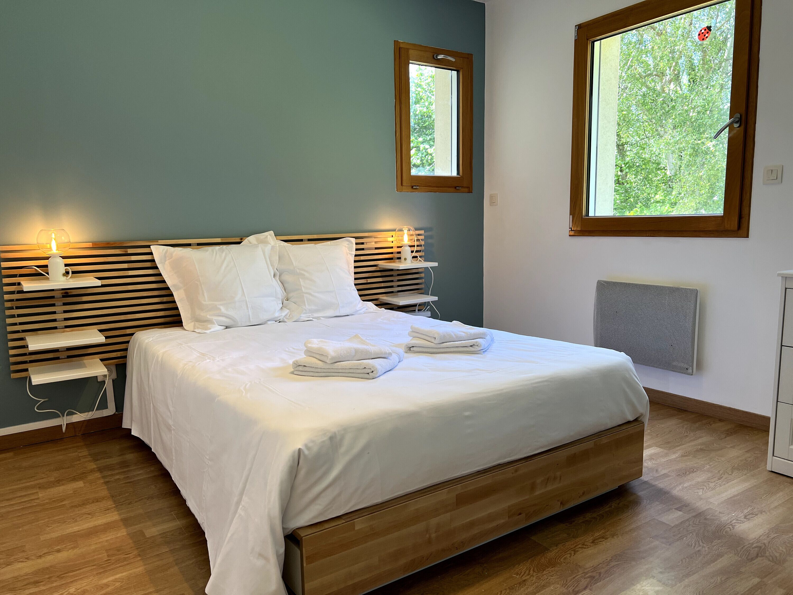 4 Schlafzimmer, kostenloses WLAN, Bettwäsche