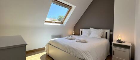 4 soverom, wi-fi (inkludert) og sengetøy