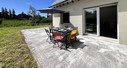 'Maison De Charlie' von Madame est Servie – mit privater Terrasse, privatem Garten und WLAN