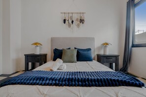 2 bedrooms, desk, iron/ironing board, free WiFi