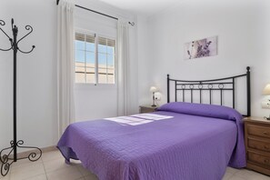 1 bedroom, iron/ironing board, bed sheets