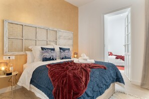 1 bedroom, free WiFi, bed sheets - Room 'Rubí' with Mountain View, Shared Terrace and Wi-Fi (Alcalá del Valle)