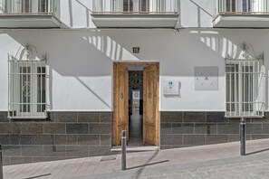 Exterior detail - Room 'Topacio' with Mountain View, Shared Terrace and Wi-Fi (Alcalá del Valle)