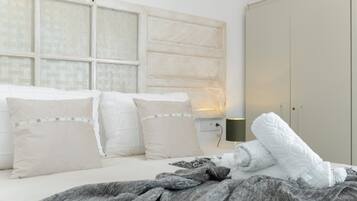 1 bedroom, free WiFi, bed sheets