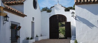 Villa 'La Priorita' with Mountain View, Wi-Fi and Air Conditioning