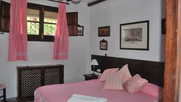 10 soverom, strykejern/-brett, wi-fi (inkludert) og sengetøy