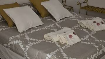 1 sovrum och sängkläder