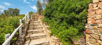 Holiday Home 'A 400 Metri Dalla Spiaggia' with Sea View, Private Terrace and Air Conditioning