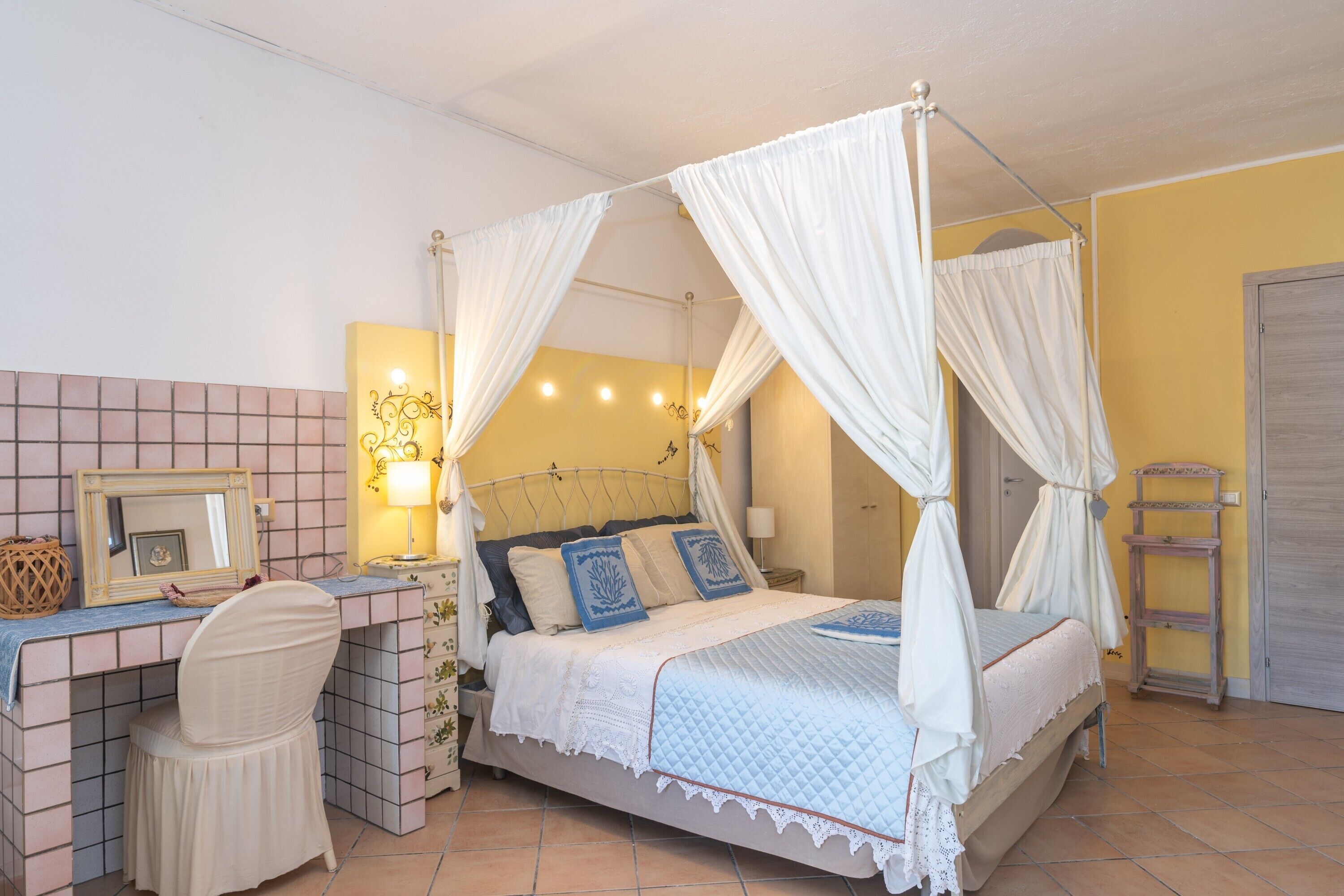 4 bedrooms, free WiFi, bed sheets