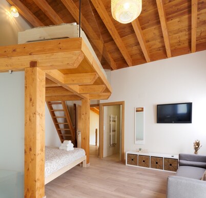 Country House 'El Lagar del Altillo - Revilla Vallejer' with Pool and Terrace
