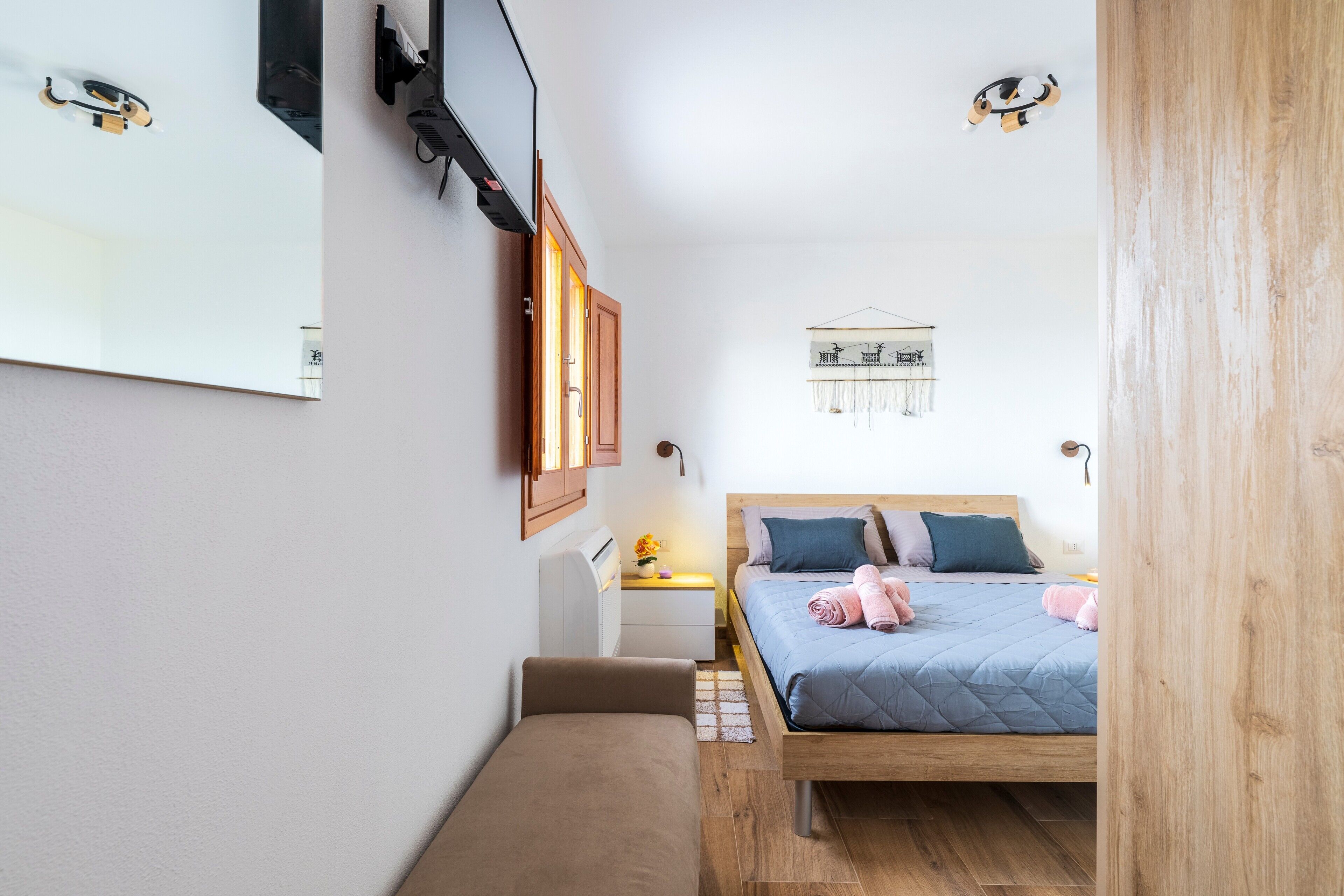 2 habitaciones, tabla de planchar con plancha y wifi gratis 