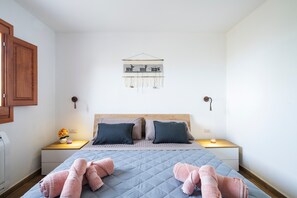 2 habitaciones, tabla de planchar con plancha y wifi gratis 