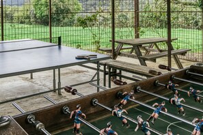 Outdoor dining - Rural House 'L'alzina Madremanya' with Mountain Views, Wi-Fi and Air Conditioning (Madremanya)
