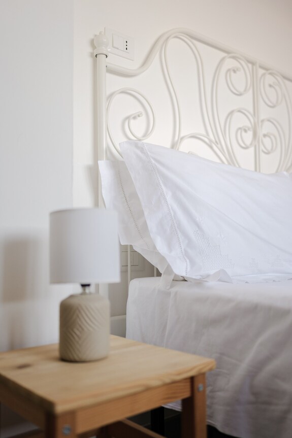 Room 'Domenica' With Private Terrace, Wi-fi And Air Conditioning - Carovigno