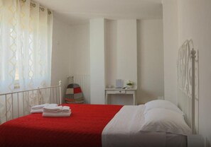 1 chambre, Wi-Fi gratuit, draps fournis