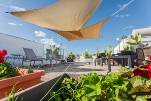 Terrace/patio - Room 'Lunedì' with Balcony, Wi-Fi and Air Conditioning (Carovigno)