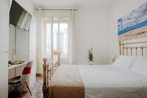 1 bedroom, free WiFi, bed sheets