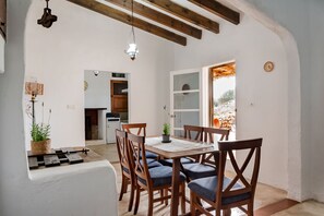 Dining - Country House 'Espina' with Private Pool, Private Terrace and Wi-Fi (Illes Balears)