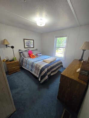 3 chambres, lit parapluie, Wi-Fi, draps fournis