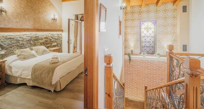 Holiday Home 'El Señorio De Los Fonseca' with Private Terrace, Wi-Fi and Air Conditioning