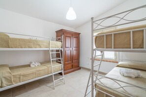 2 makuuhuonetta, ilmainen Wi-Fi, vuodevaatteet