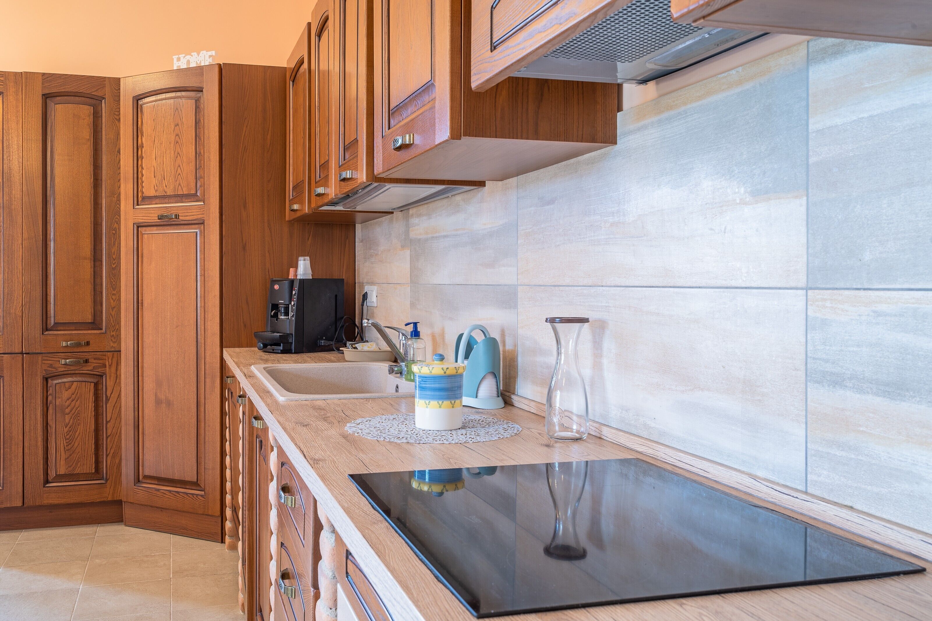 Refrigerador, horno, parrilla de estufa y lavavajillas 