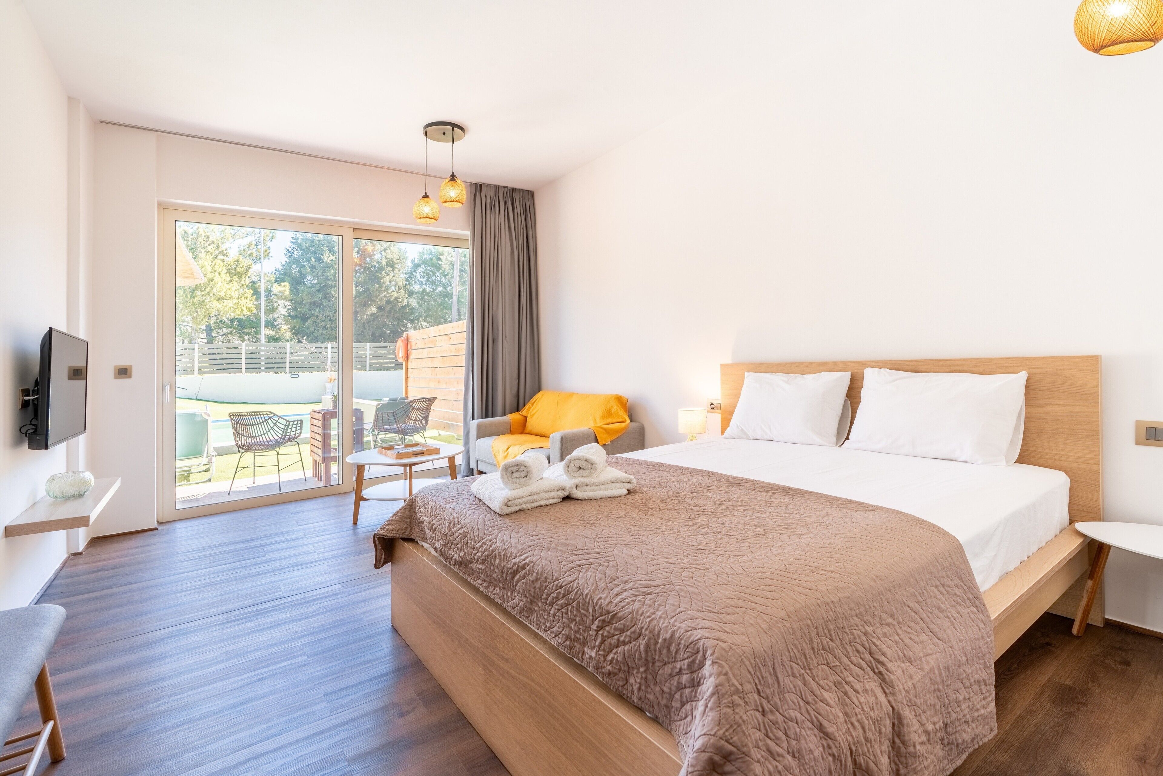 1 bedroom, free WiFi, bed sheets