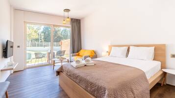 1 bedroom, free WiFi, bed sheets