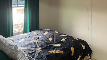 2 quartos, ferros/tábuas de passar roupa, Wi-Fi, roupa de cama