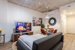 1 Schlafzimmer, Schreibtisch, Bügeleisen/Bügelbrett, kostenloses WLAN