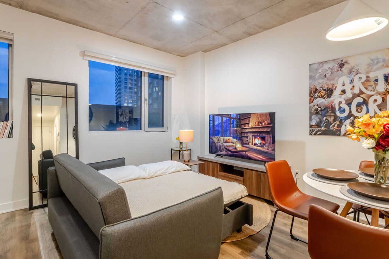 1 chambre, bureau, fer et planche à repasser, Wi-Fi gratuit