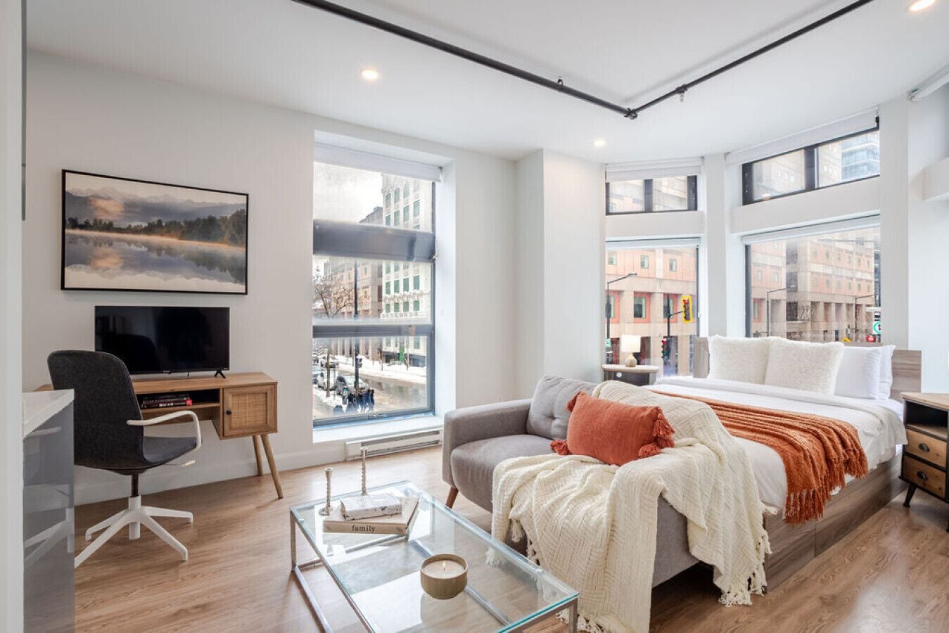 Fer et planche à repasser, accès au Wi-Fi (inclus), literie fournie