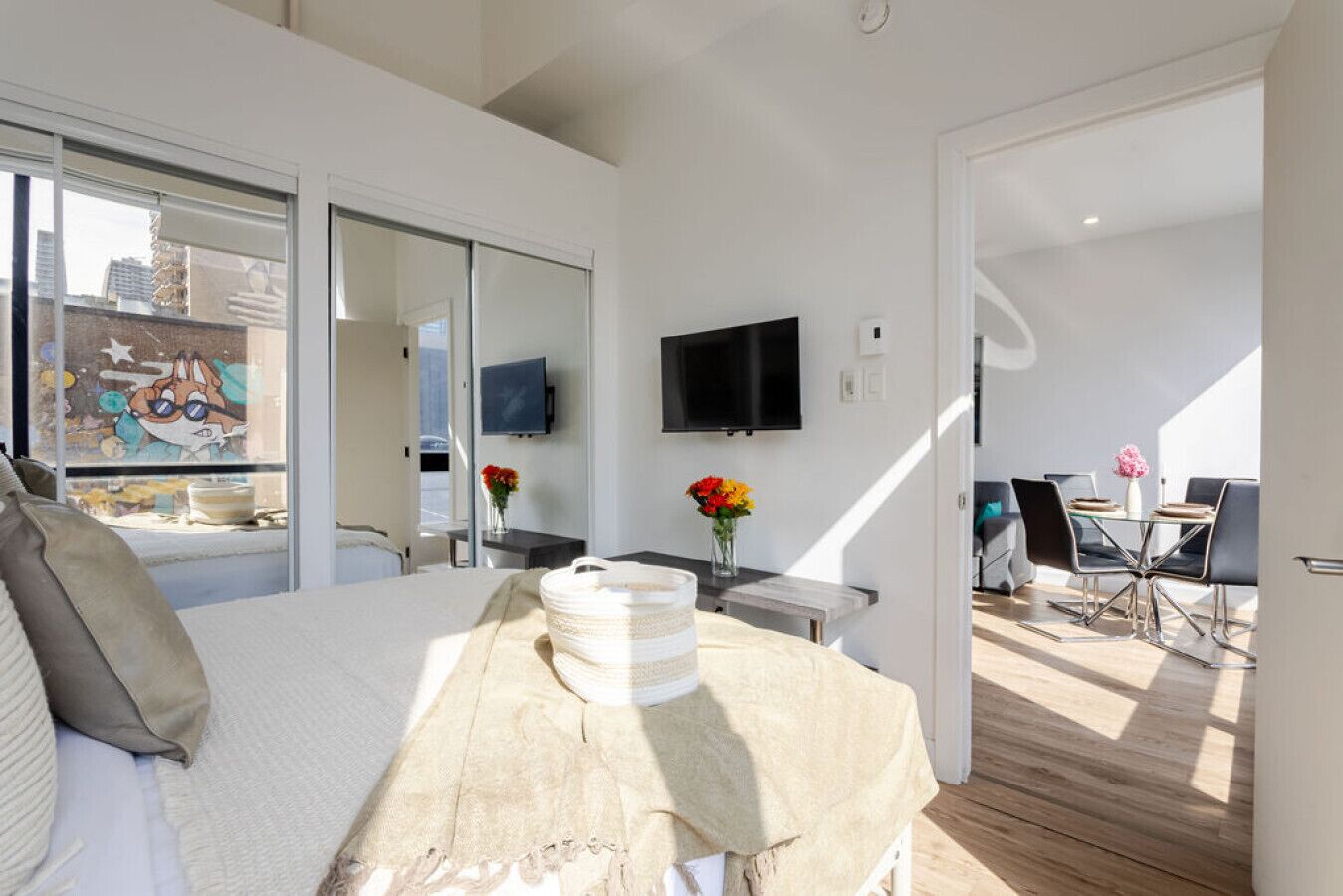 1 habitación, tabla de planchar con plancha, wifi gratis y ropa de cama 