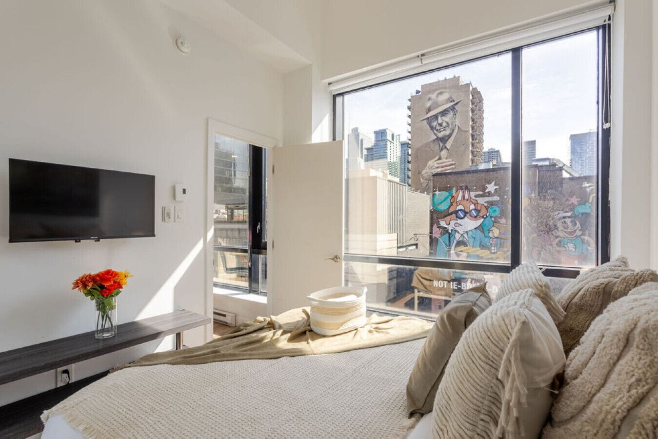 1 slaapkamer, een strijkplank/strijkijzer, gratis wifi, beddengoed