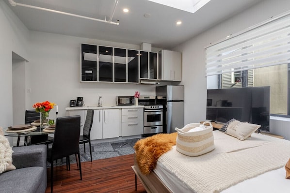 1 Schlafzimmer, Bügeleisen/Bügelbrett, kostenloses WLAN, Bettwäsche