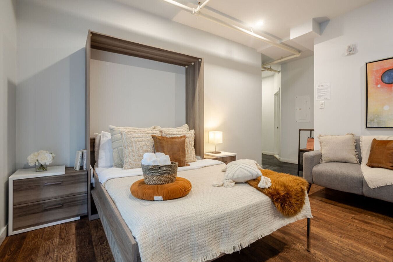 Iron/ironing board, free WiFi, bed sheets