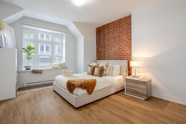 2 habitaciones, tabla de planchar con plancha y wifi gratis 