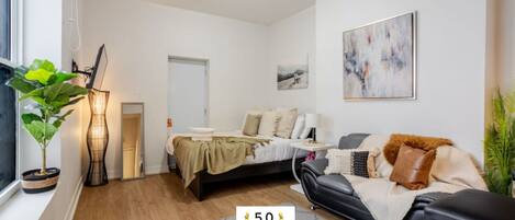 Bügeleisen/Bügelbrett, kostenloses WLAN, Bettwäsche