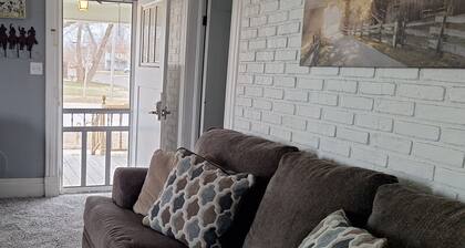 The 1860 - Your family will be close to everything when you stay at here.