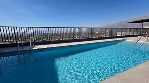 Apartment | Pool | Seasonal outdoor pool