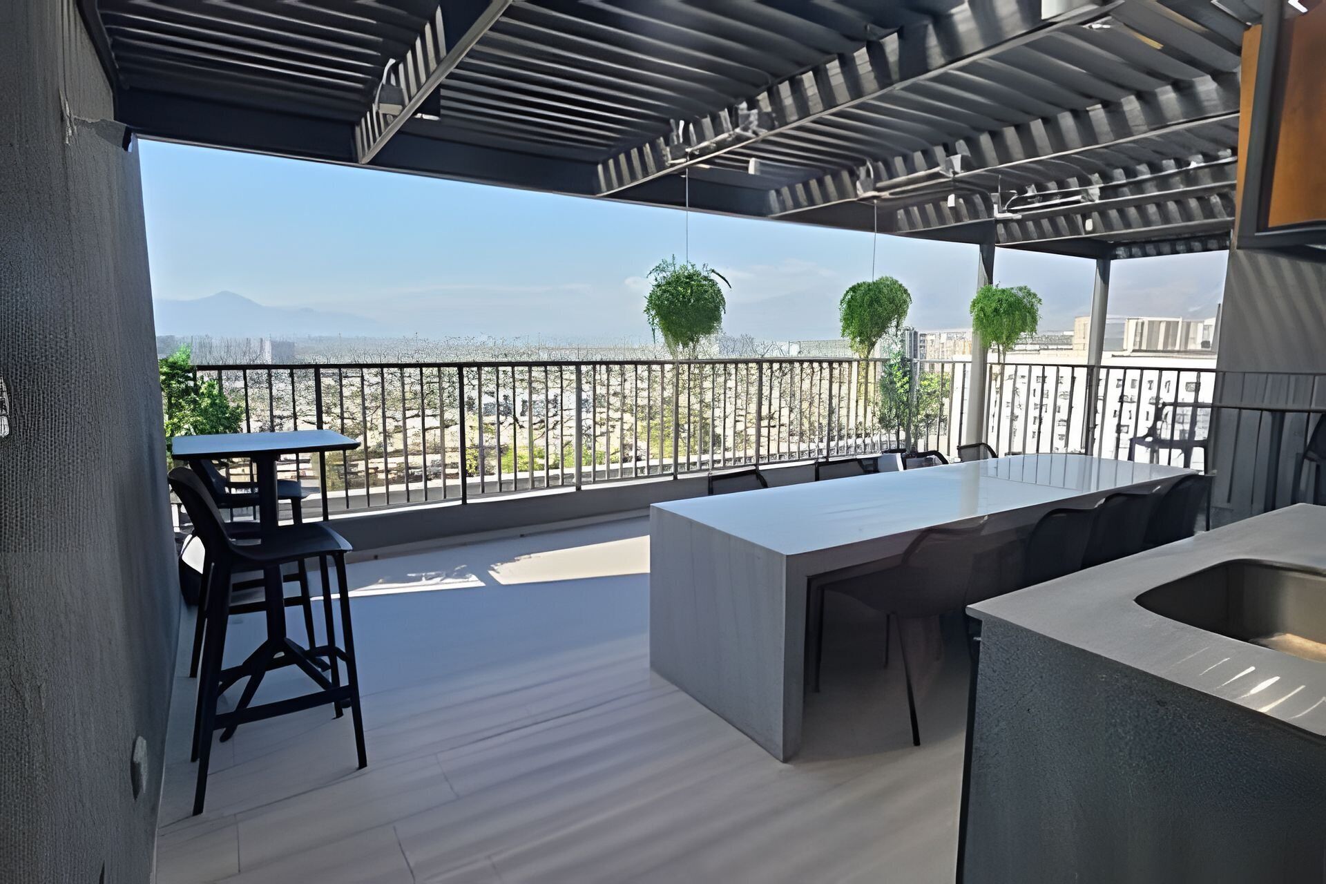 Apartment | Outdoor dining