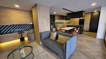 Apartamento | Zona de estar | Una televisión de pantalla plana