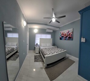 4 bedrooms, desk, free WiFi, bed sheets - Villa Flores- New Modern Luxury Villa within walking distance from ANR Airport. (Bon Accord)