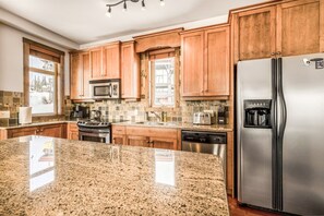 Fridge, microwave, oven, stovetop - Southpoint 25. 2 Bdrm Ski In/Out w Hot Tub (Beaverdell)