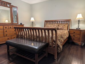 3 Schlafzimmer, Bügeleisen/Bügelbrett, kostenloses WLAN, Bettwäsche